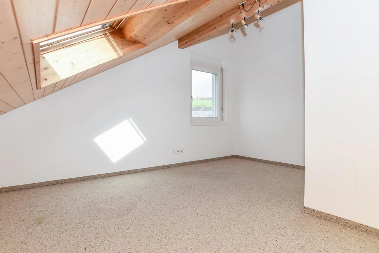 Idillio familiare con giardino e vista sul verde - basta trasferirsi! - Foto 14 di 16