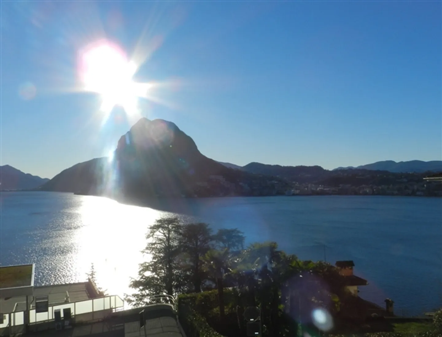 LUGANO-CASTAGNOLA Appartamento 4,5 locali con vista sul lago - Foto 3 di 5