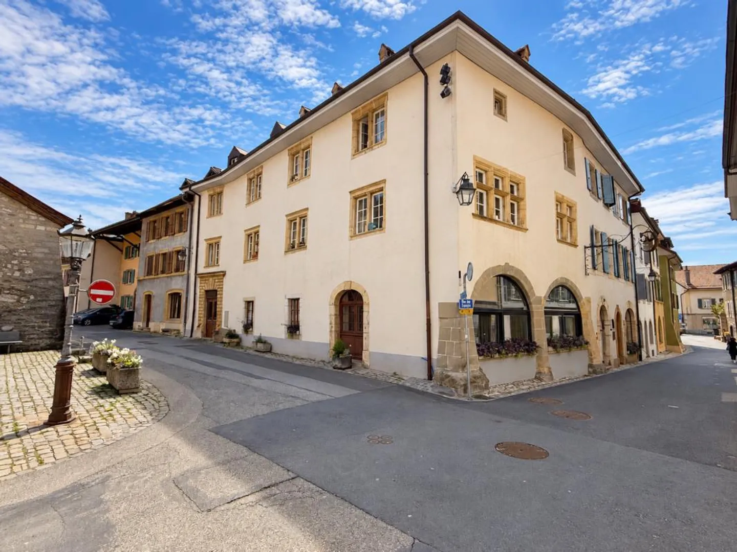 Magnifico edificio storico a destinazione mista ristorante e abitazione... - Foto 1 di 1