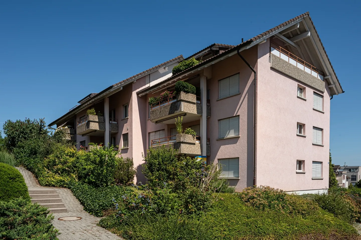 Charmante Wohnung mit Sitzplatz - Foto 1 von 5