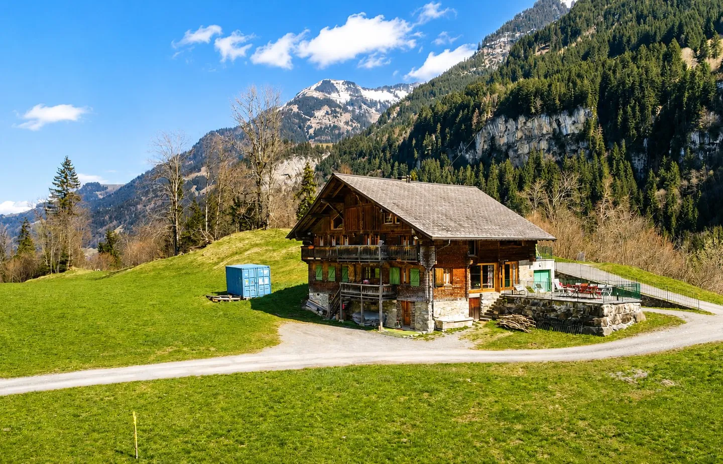 Charming Chalet Apartment in Champéry - Photo 1 of 13