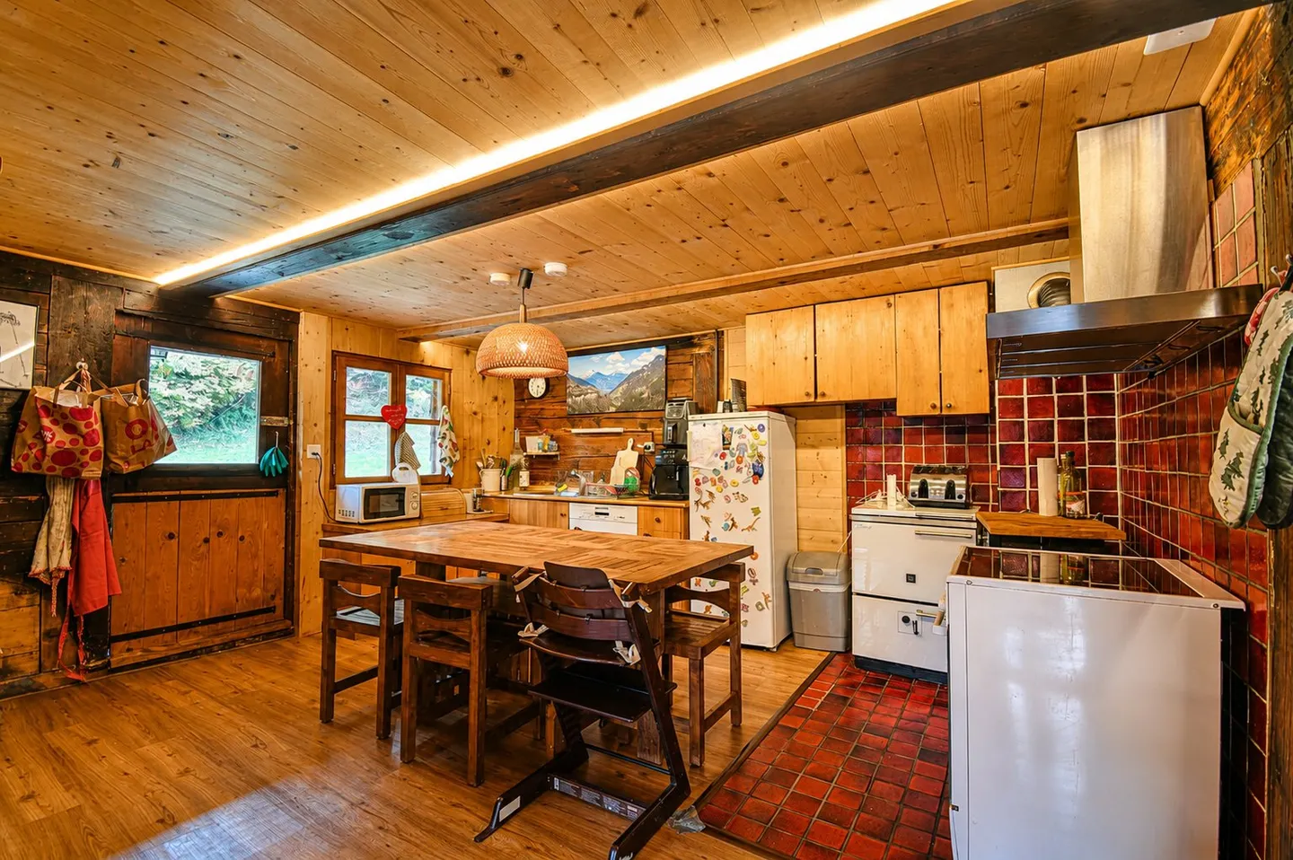 Charming Chalet Apartment in Champéry - Photo 6 of 13