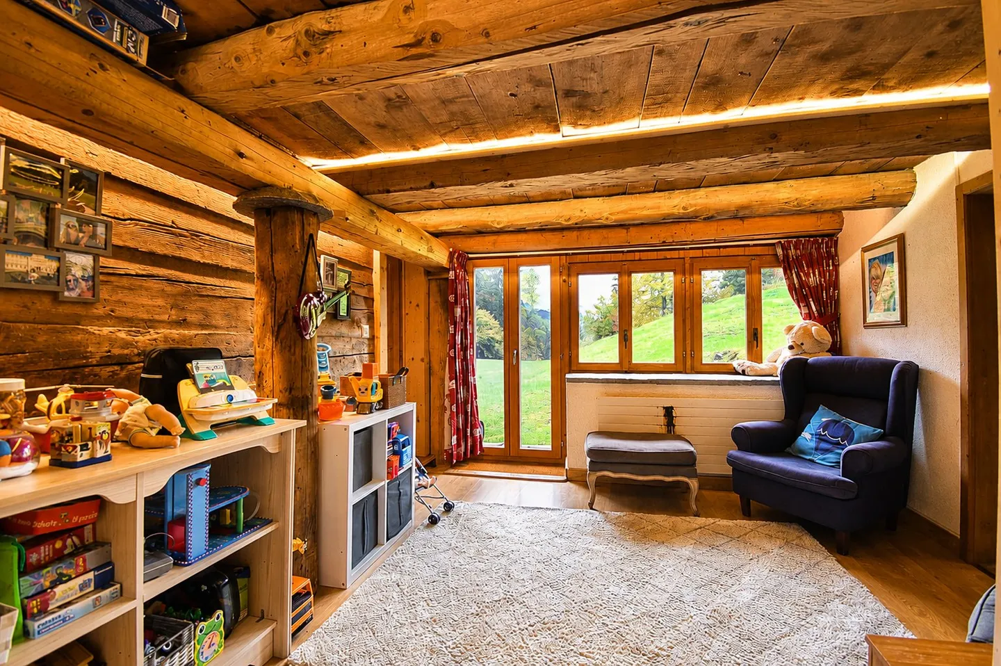 Charming Chalet Apartment in Champéry - Photo 9 of 13