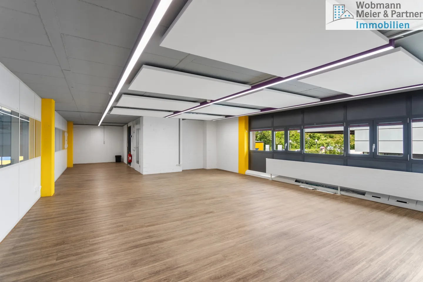 Versatile Commercial and Office Spaces with over 1,150 m² Usable Area - Photo 8 of 17