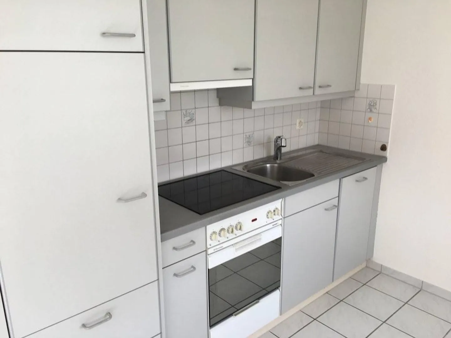Helle und grosszügige 2.5 Zimmerwohnung - Foto 3 von 10