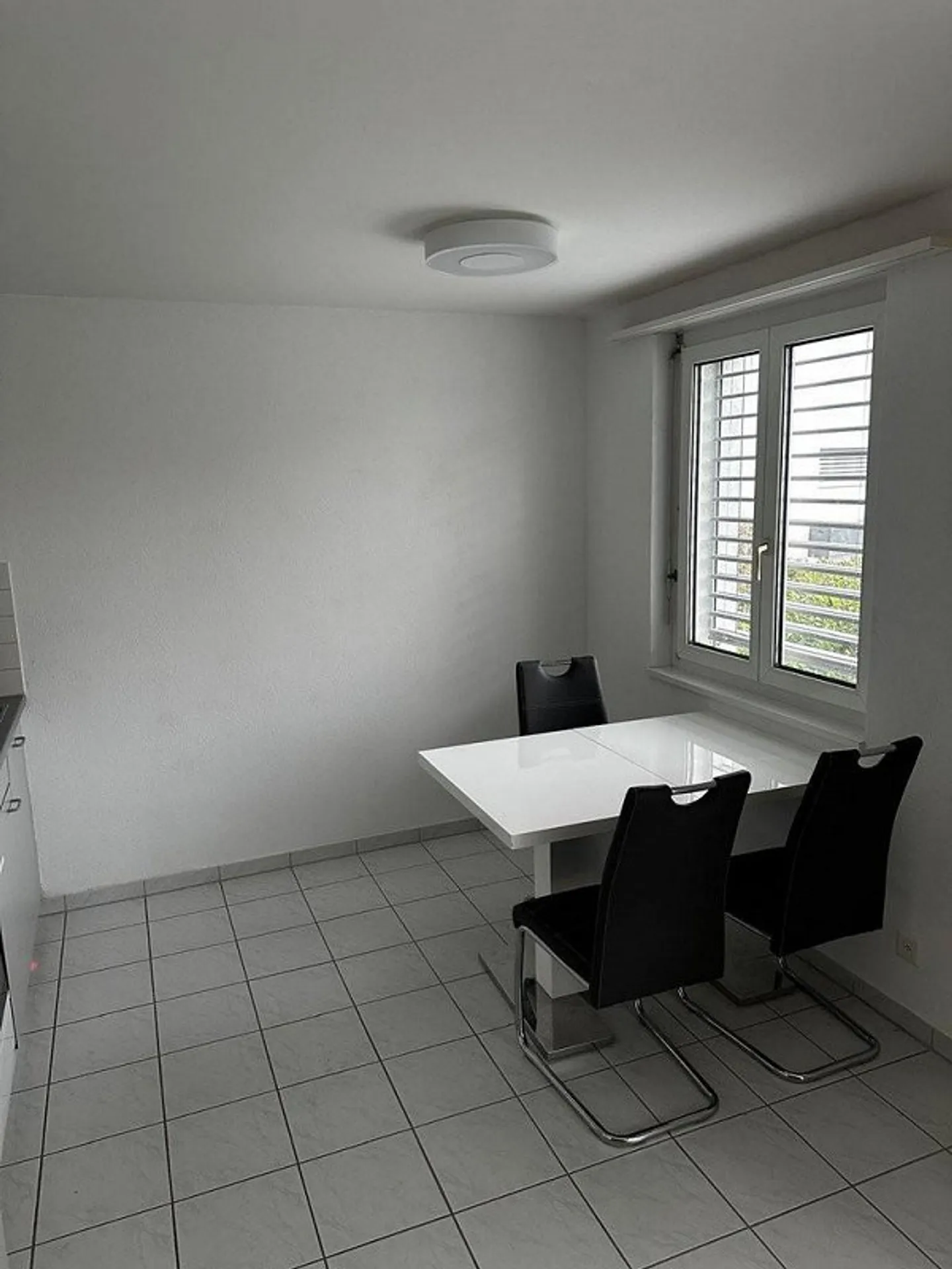 Helle und grosszügige 2.5 Zimmerwohnung - Foto 4 von 10