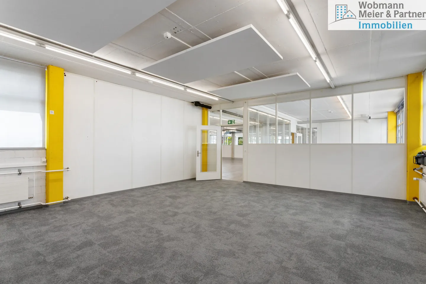 Versatile Commercial and Office Spaces with over 1,150 m² Usable Area - Photo 15 of 17