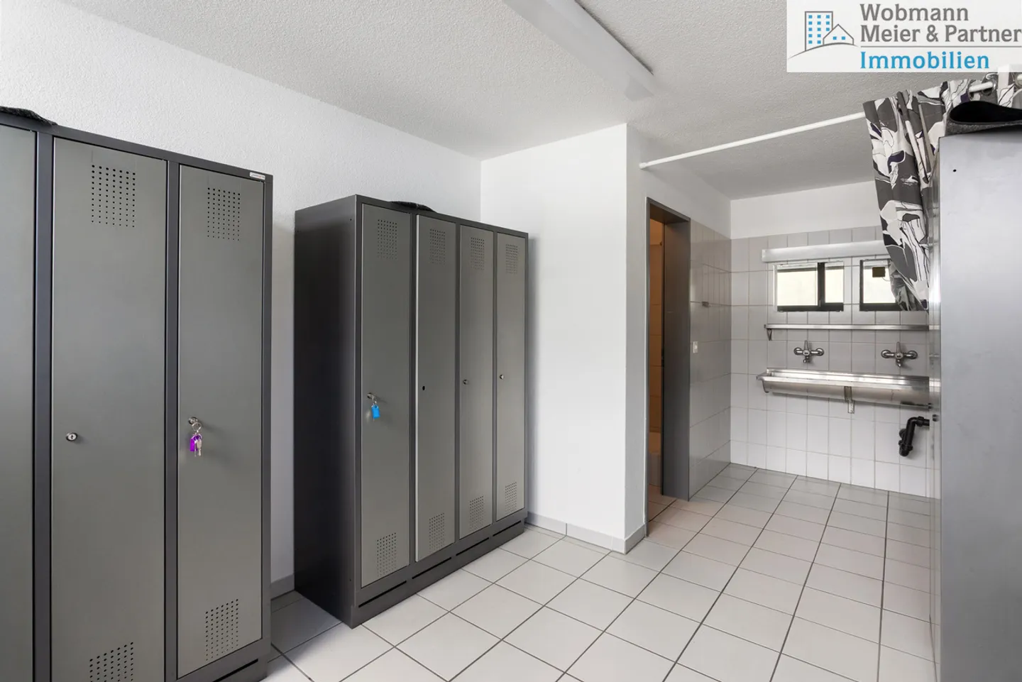 Versatile Commercial and Office Spaces with over 1,150 m² Usable Area - Photo 17 of 17