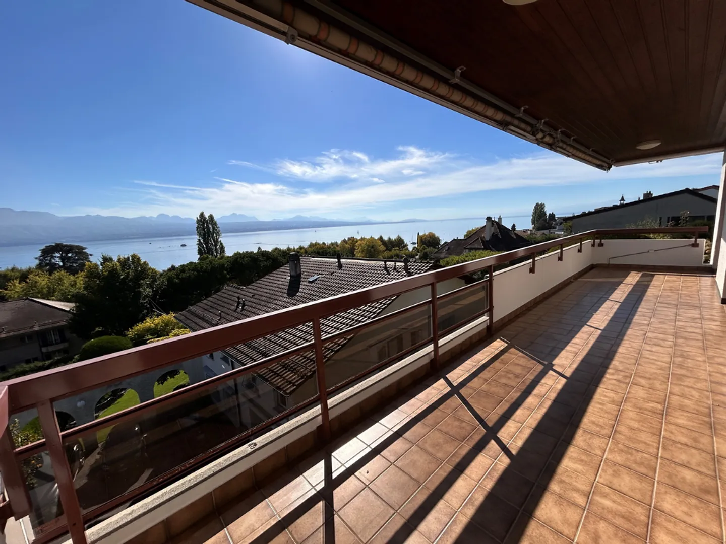 Prachtiges Duplex von 4.5 Zimmern im 2. Stock mit etwa 145m2 - Foto 1 von 11