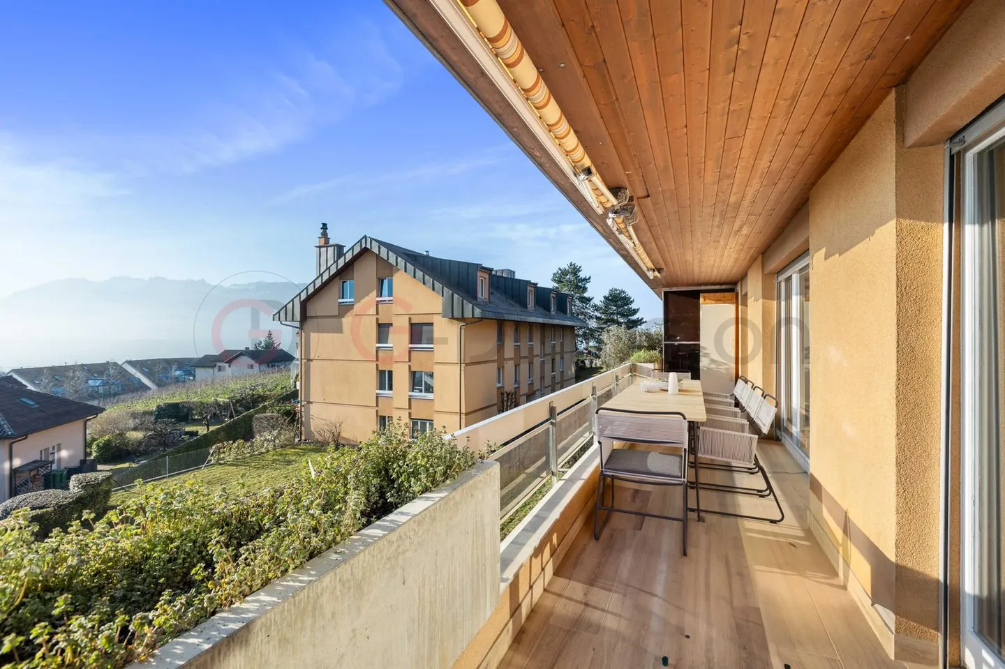 Spacieux avec une vue panoramique sur le Lac Léman et le Lavaux - Foto 4 von 11