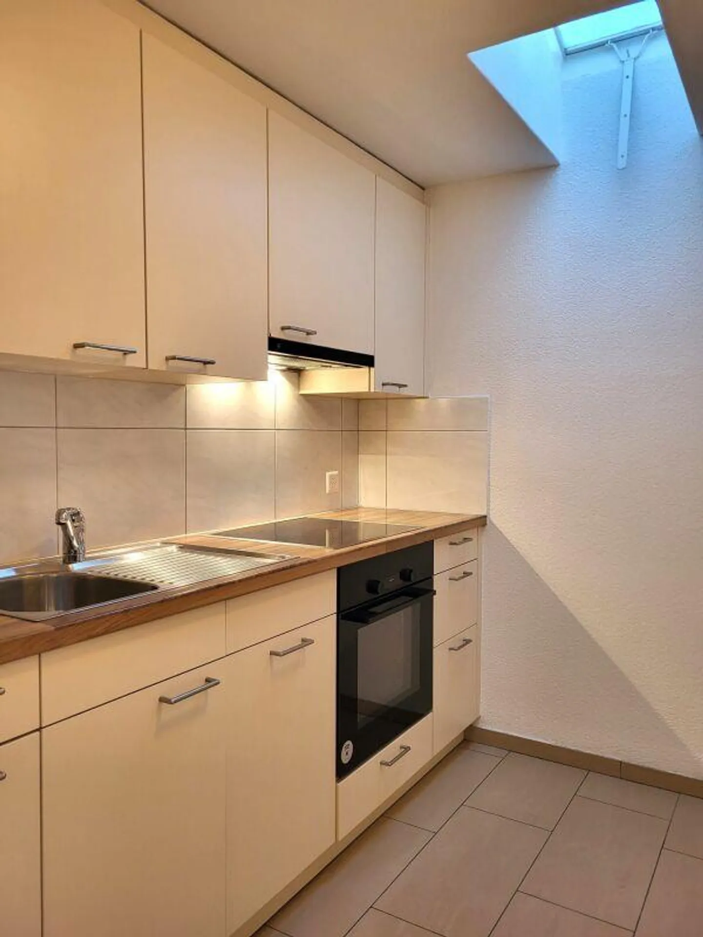 Penthouse with large balcony and beautiful panoramic view - Photo 6 of 12