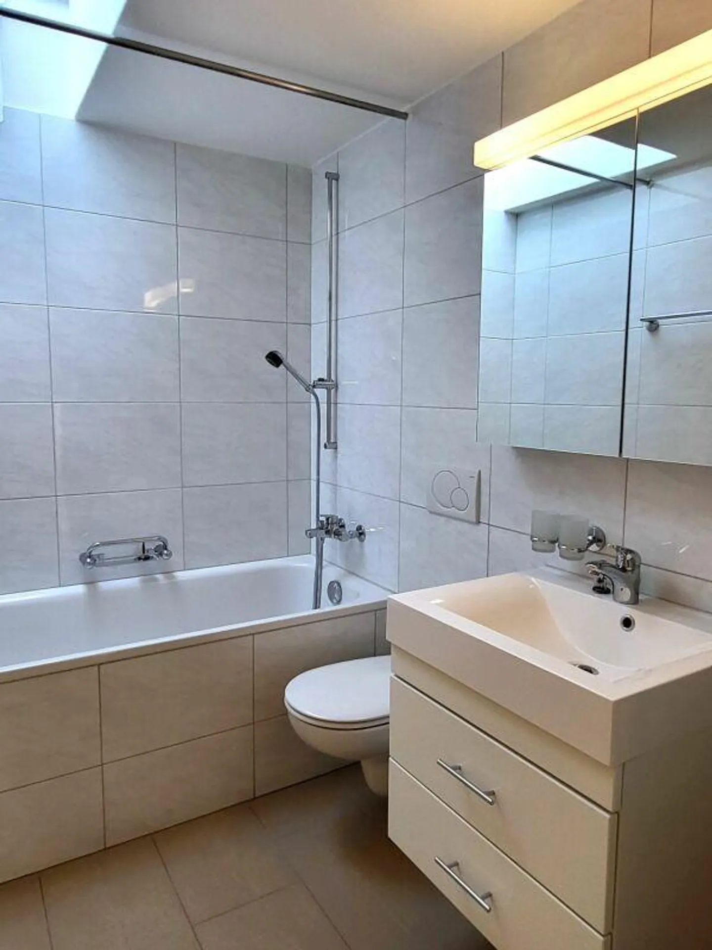 Penthouse with large balcony and beautiful panoramic view - Photo 7 of 12