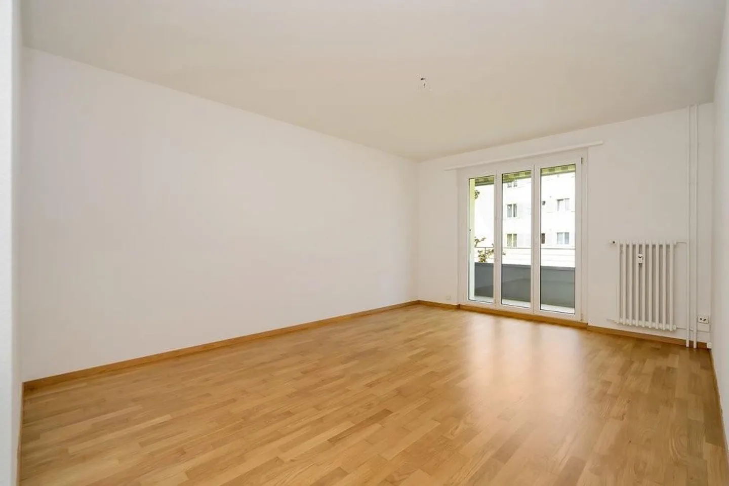 Central 3-room apartment for rent - Photo 3 of 8