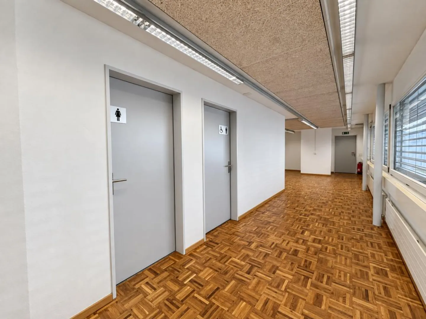 Your new business location in the town of Willisau - versatile commercial space... - Photo 4 of 12