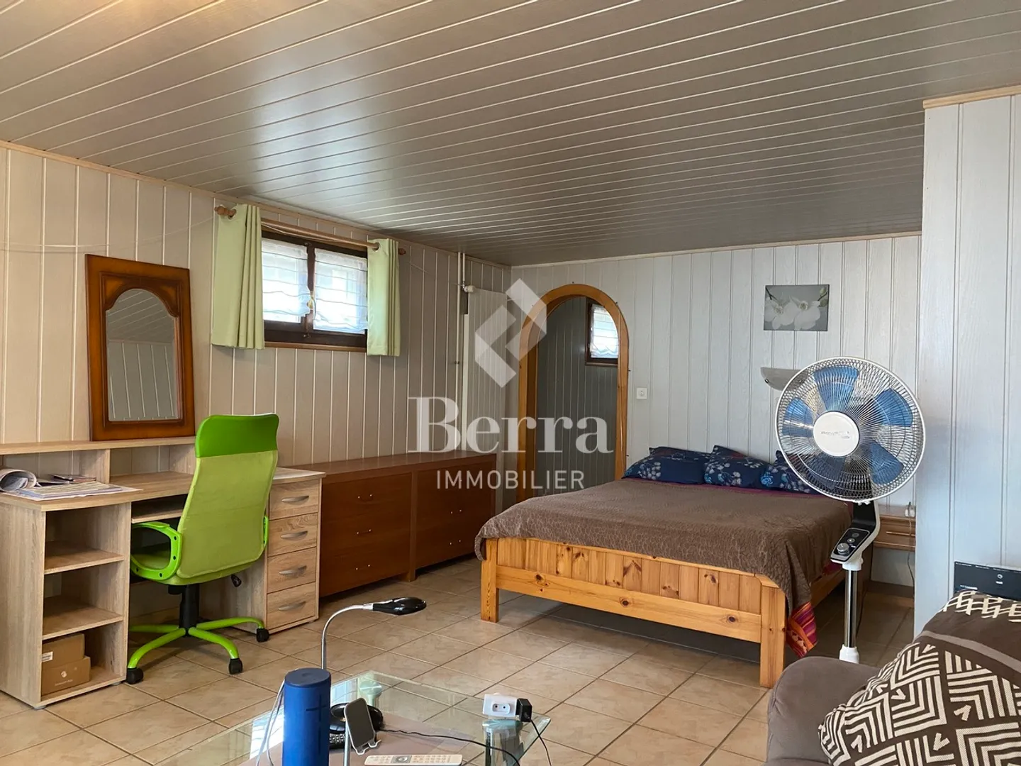 Multi-apartment villa with high rental potential - Photo 12 of 23