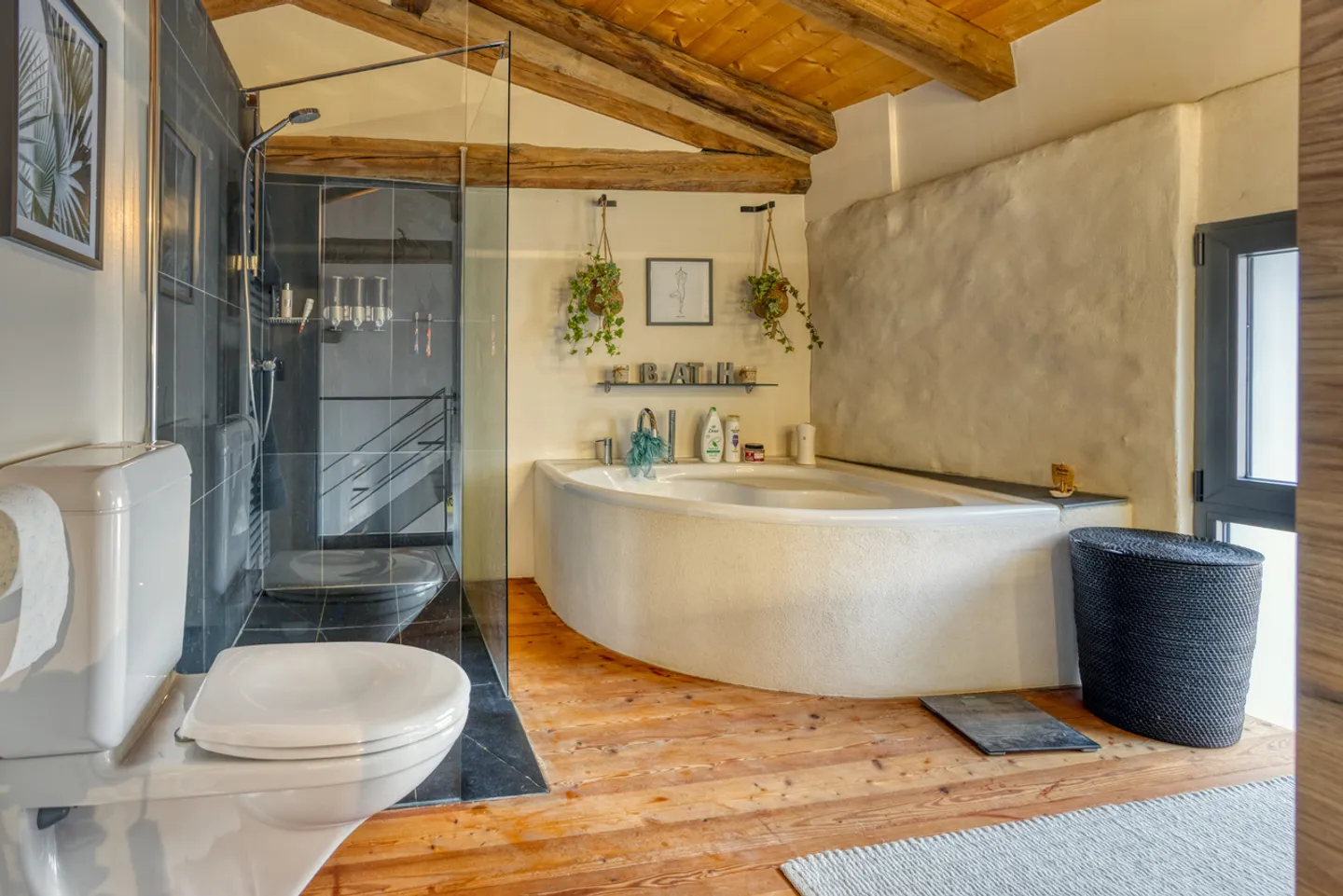 A RARE GEM IN THE HEART OF VALAIS - Photo 13 of 17