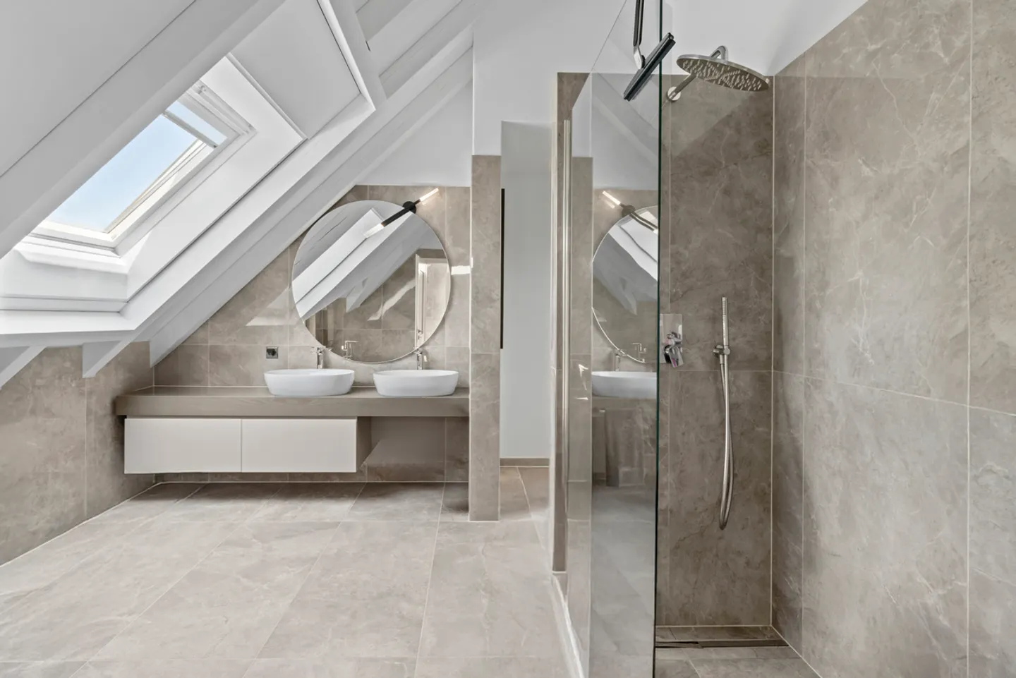 Luxuriöse Maisonette in Dielsdorf - Foto 2 von 5