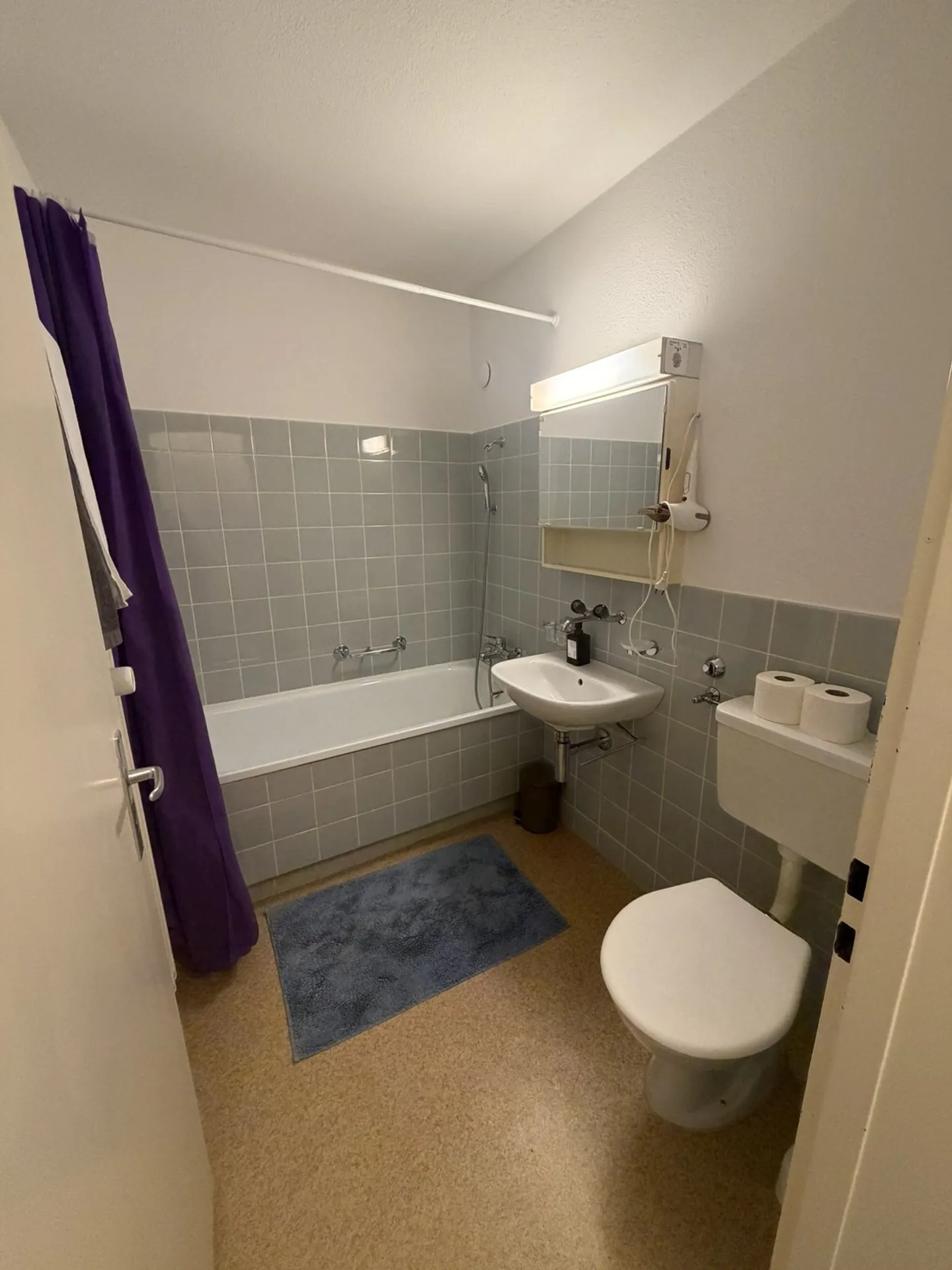 Pour les expatriés - Appartement 1,5 pièces entièrement meublé à 8600 Dübendorf - Photo 12 sur 13