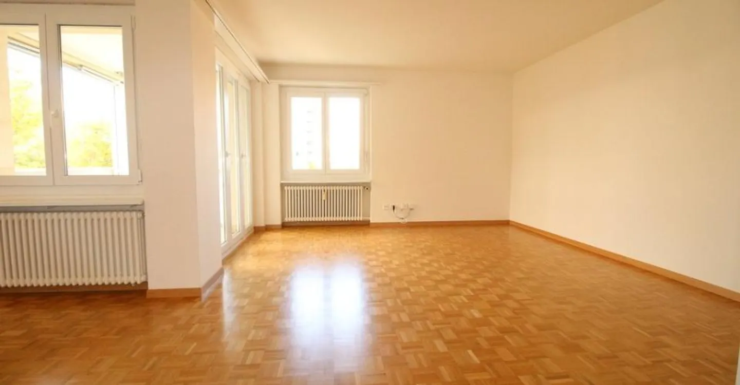 Moderne 2.5-Zimmerwohnung - Foto 3 von 5