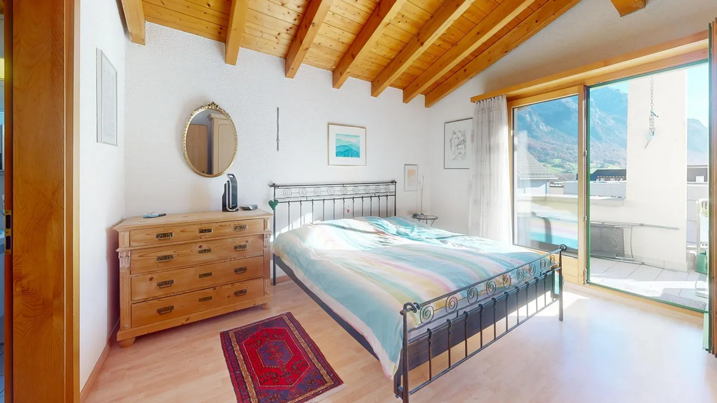 5.5-Zimmer-Attikawohnung mit Traumhafter Aussicht - Foto 2 von 8