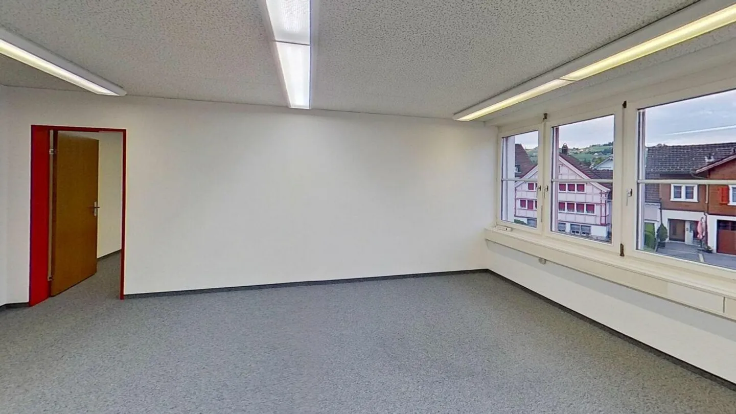 Bureaux attrayants dans un emplacement central à Appenzell - Photo 2 sur 13