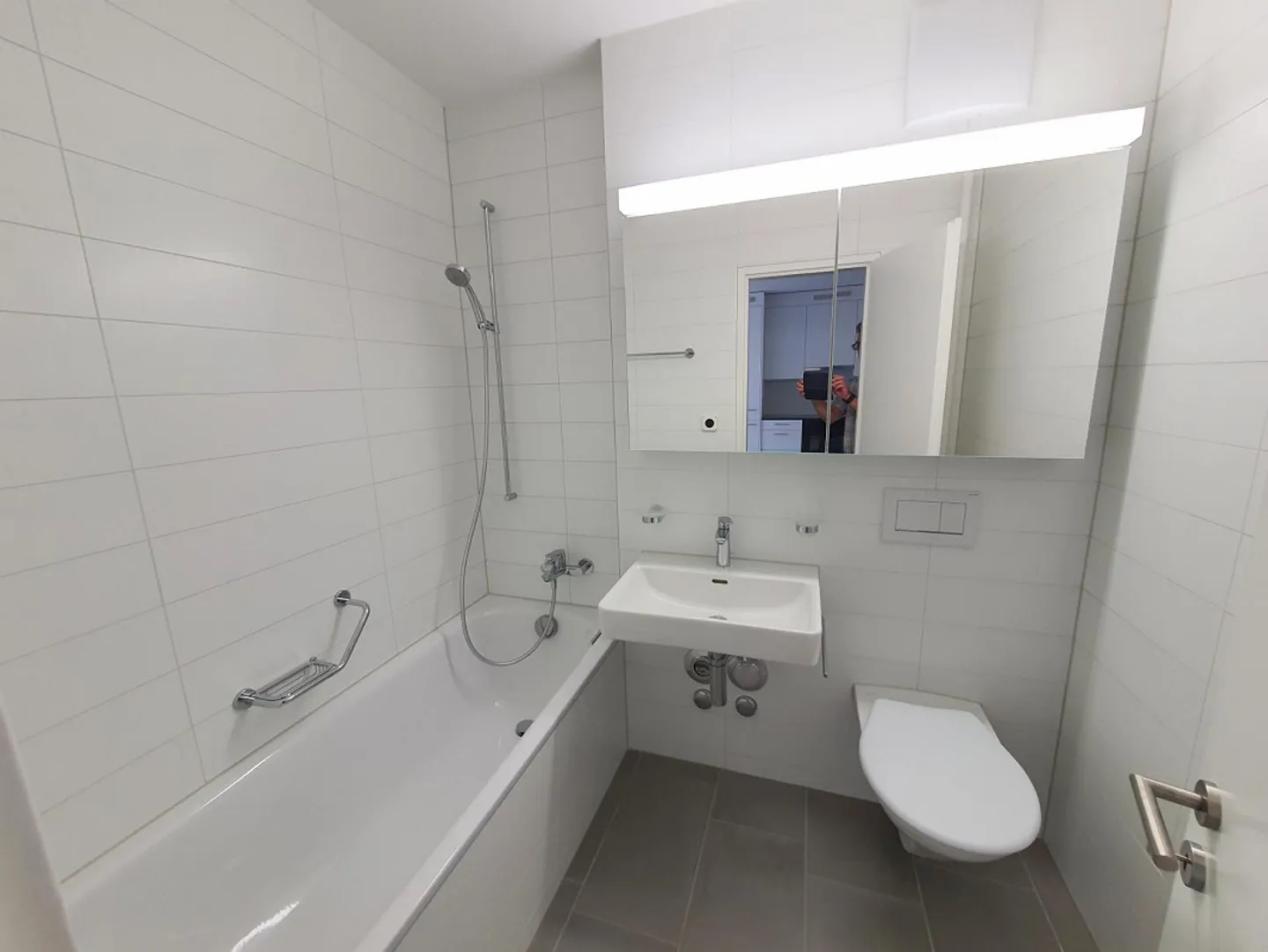 2-room apartment in the St. Johann district with balcony - Photo 3 of 8