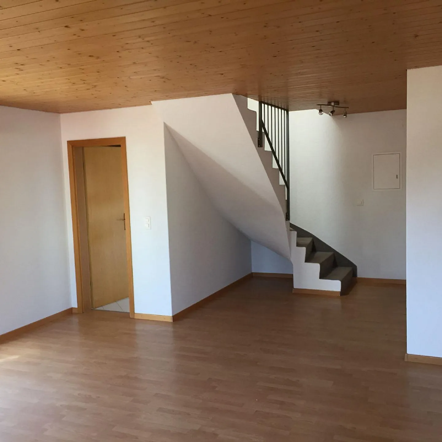 4.5-room apartment / Looking for a transitional solution? Temporary living until spring 2027. - Photo 2 of 8