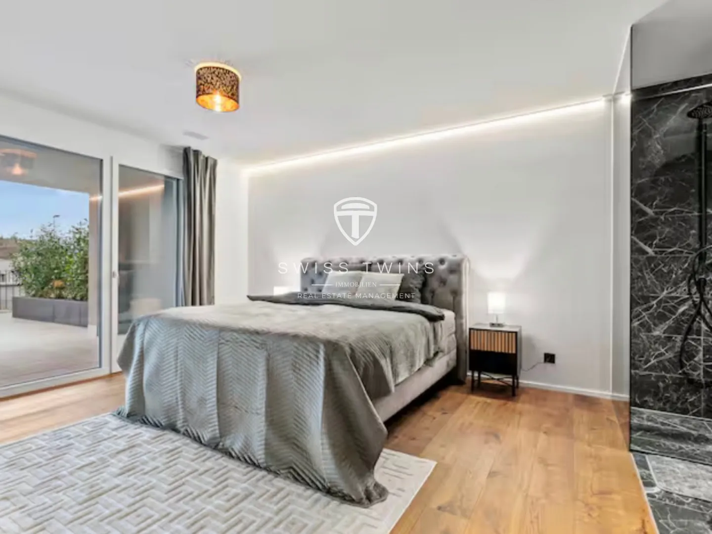 Appartement de terrasse luxueux de 3,5 pièces avec terrasse privée de 132 m² et vue imprenable sur Pilatus et Rigi - Photo 6 sur 11