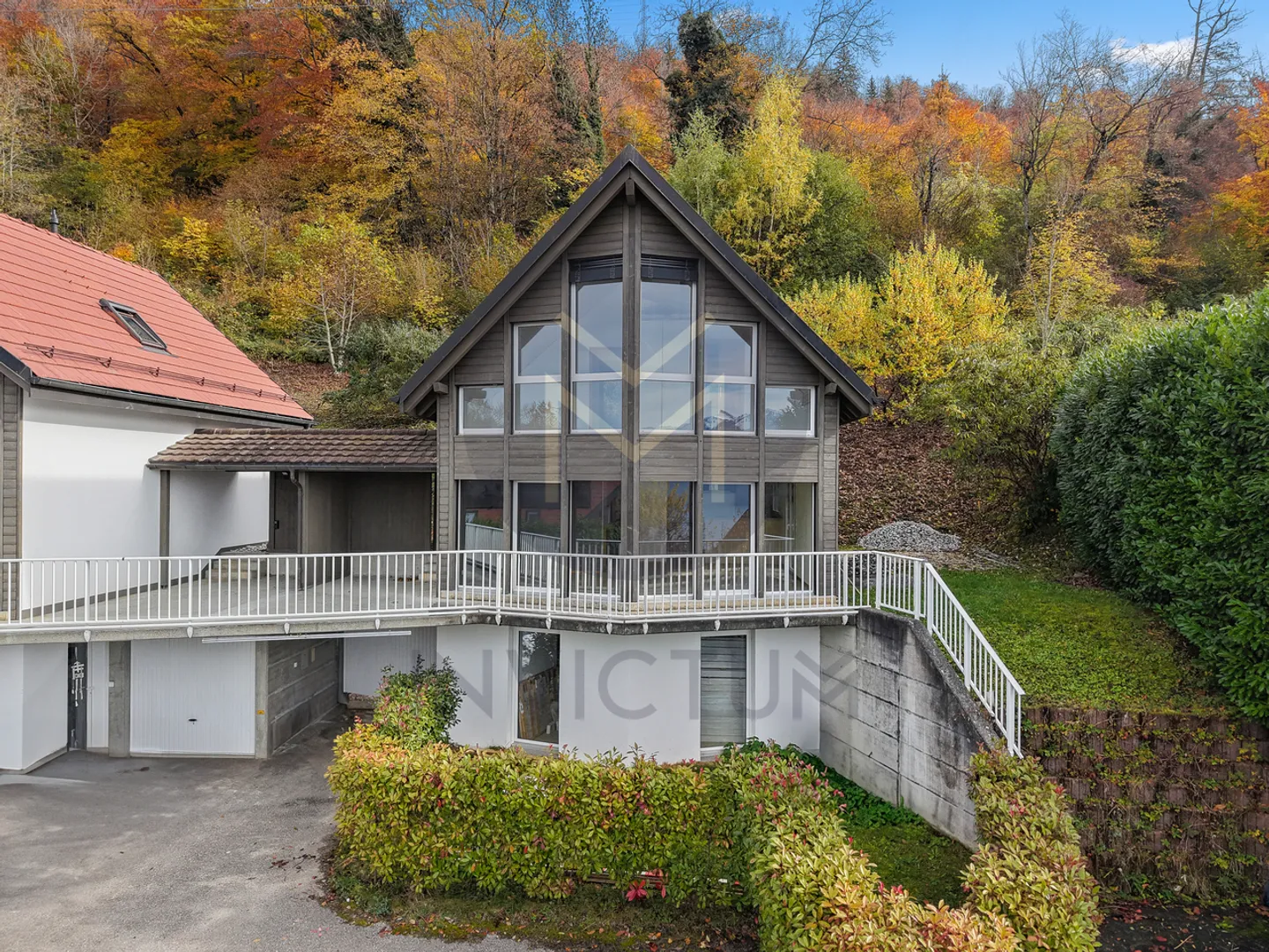 Villa ristrutturata con vista panoramica – Un rifugio di tranquillità - Foto 3 di 15