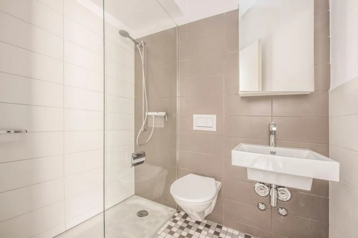 Modern Single Apartment in Ascona Centro - Photo 5 of 8