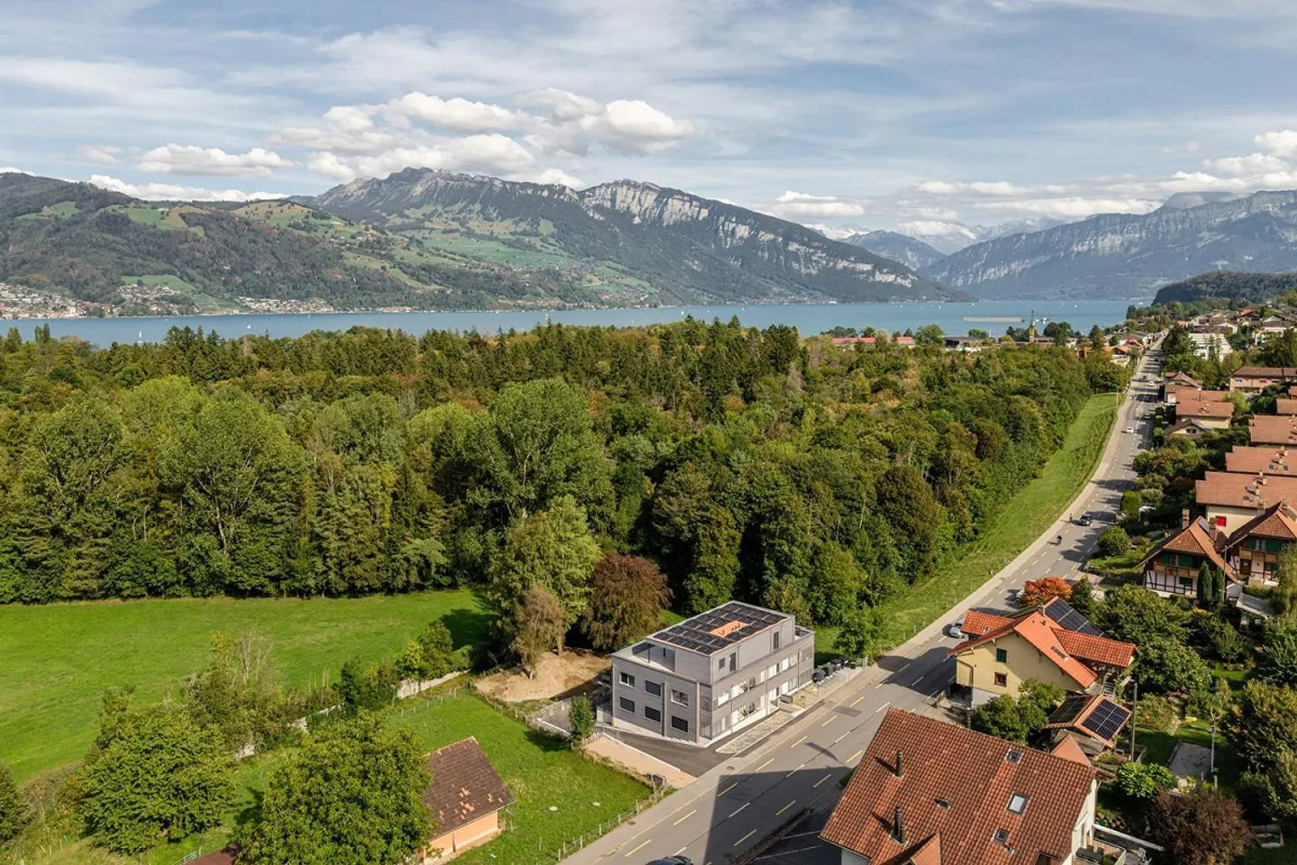 Appartamento vacanze di 2,5 e 3,5 stanze al lago di Thun - Foto 1 di 13