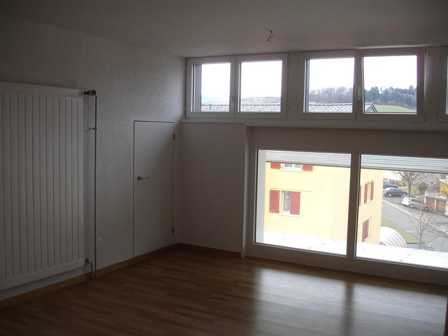 Helle Dachwohnung in Wichtrach - Foto 2 von 4