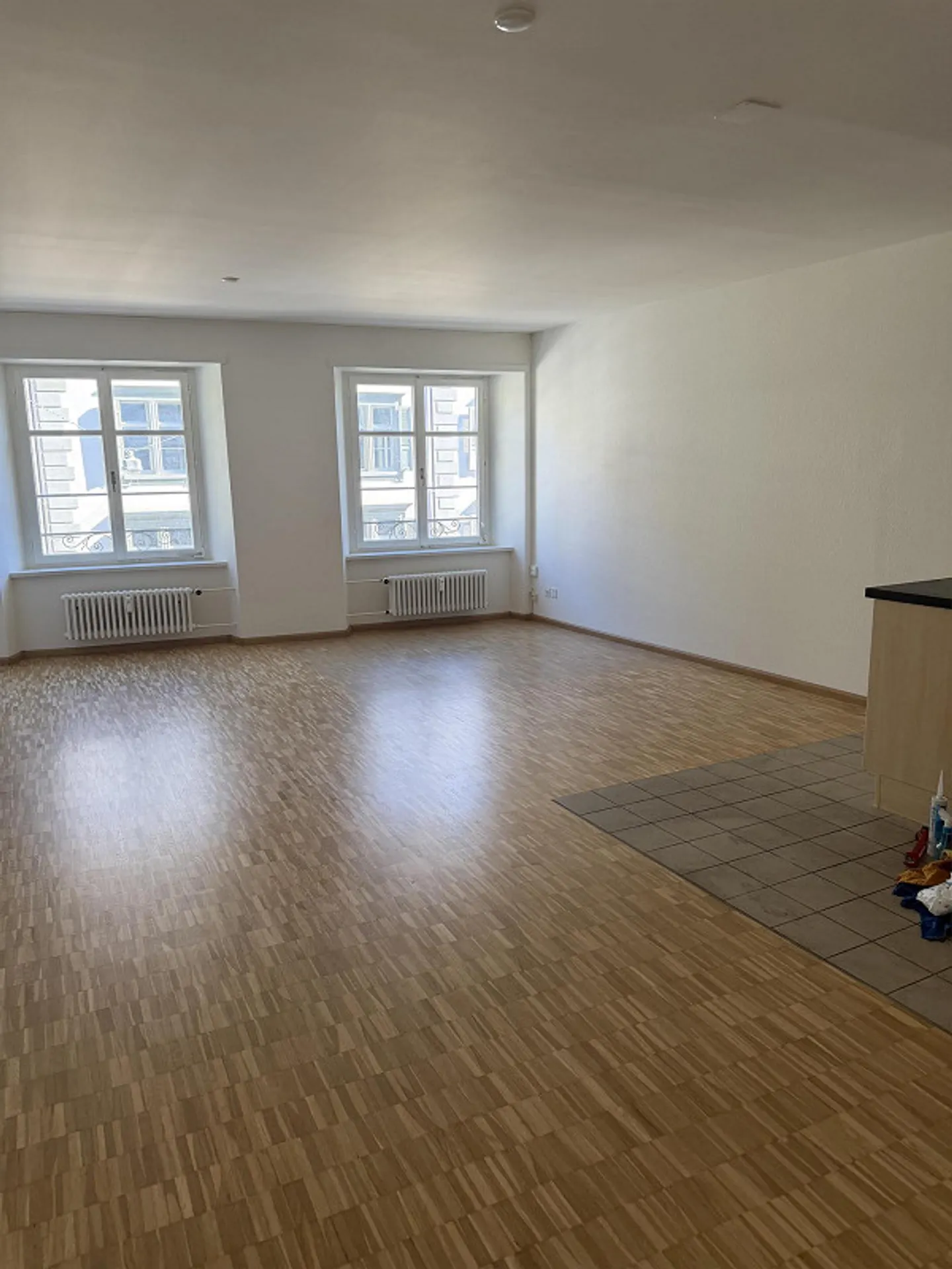 Attractive, well-maintained apartment in an attractive location - Photo 2 of 7