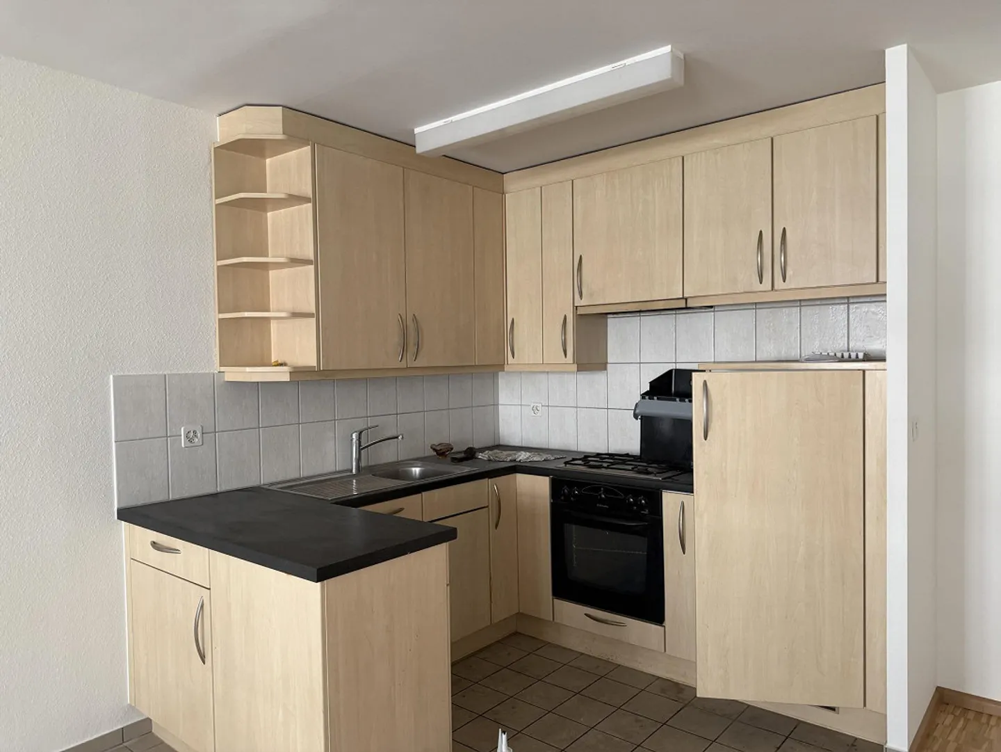 Attractive, well-maintained apartment in an attractive location - Photo 3 of 7