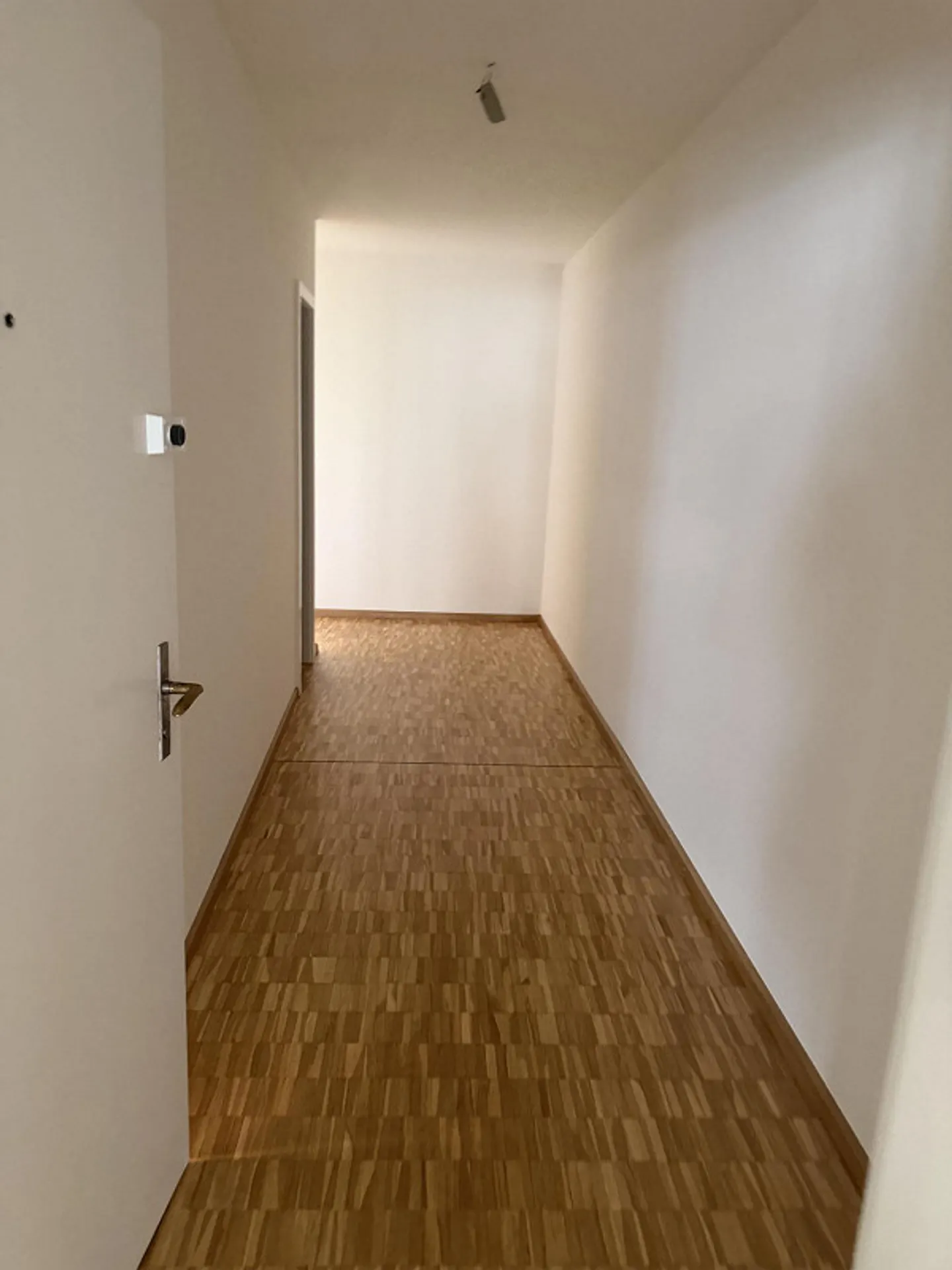 Attractive, well-maintained apartment in an attractive location - Photo 4 of 7