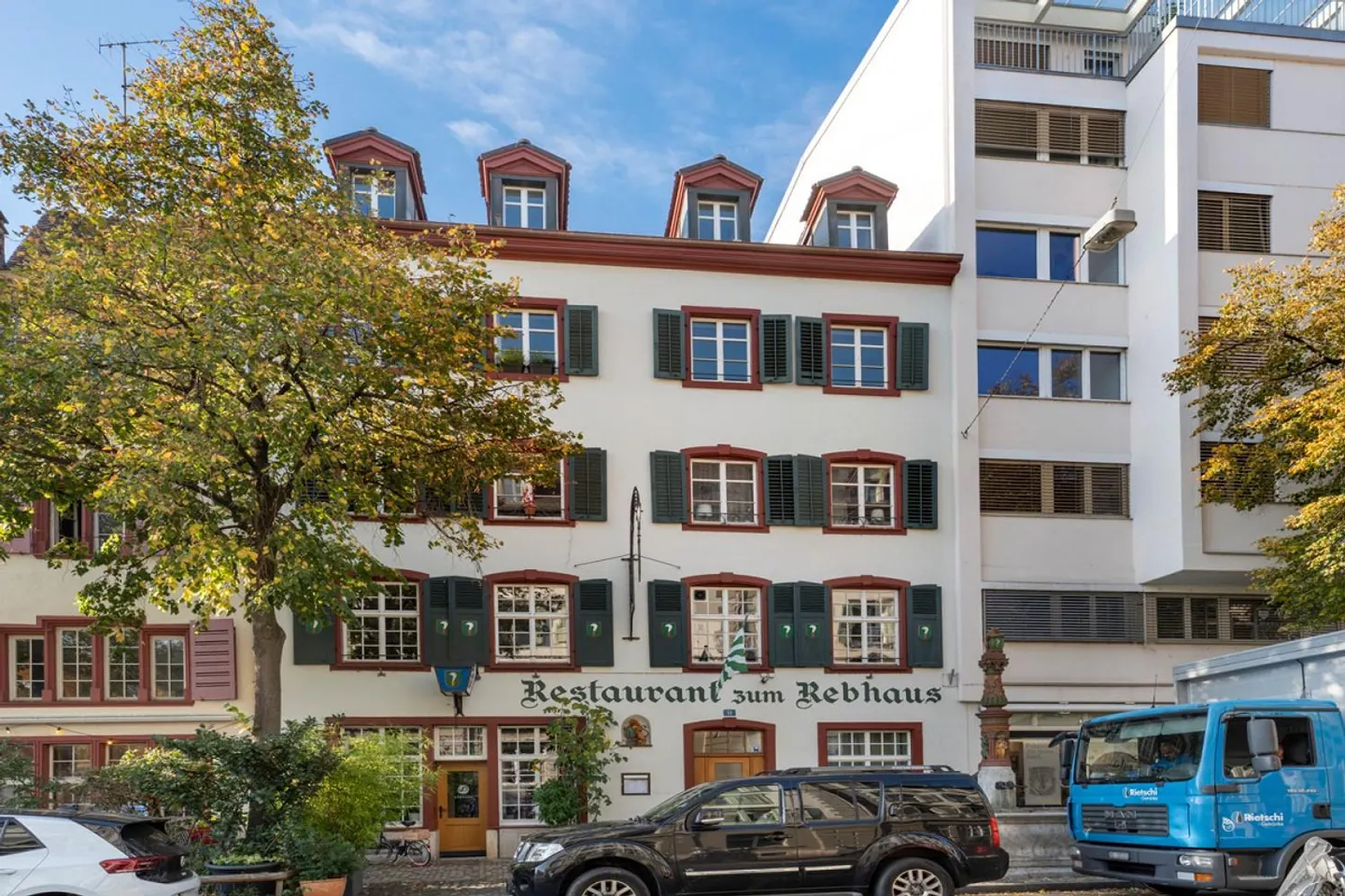 Attractive, well-maintained apartment in an attractive location - Photo 1 of 7