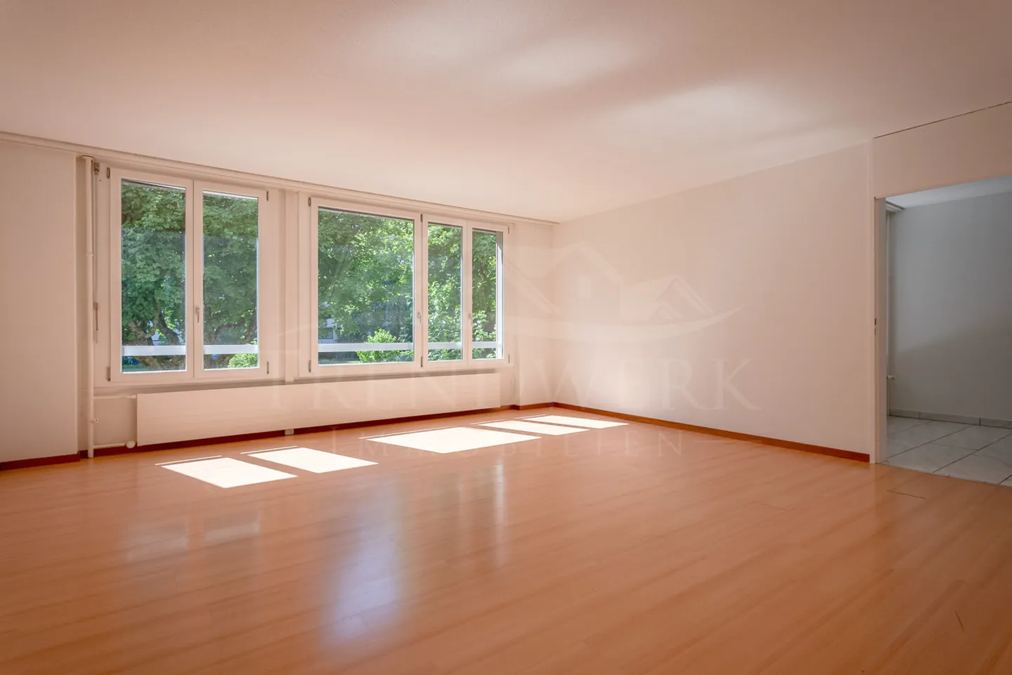 5.5-Room Ground Floor Apartment with EHP in Hinterkappelen - Photo 1 of 11