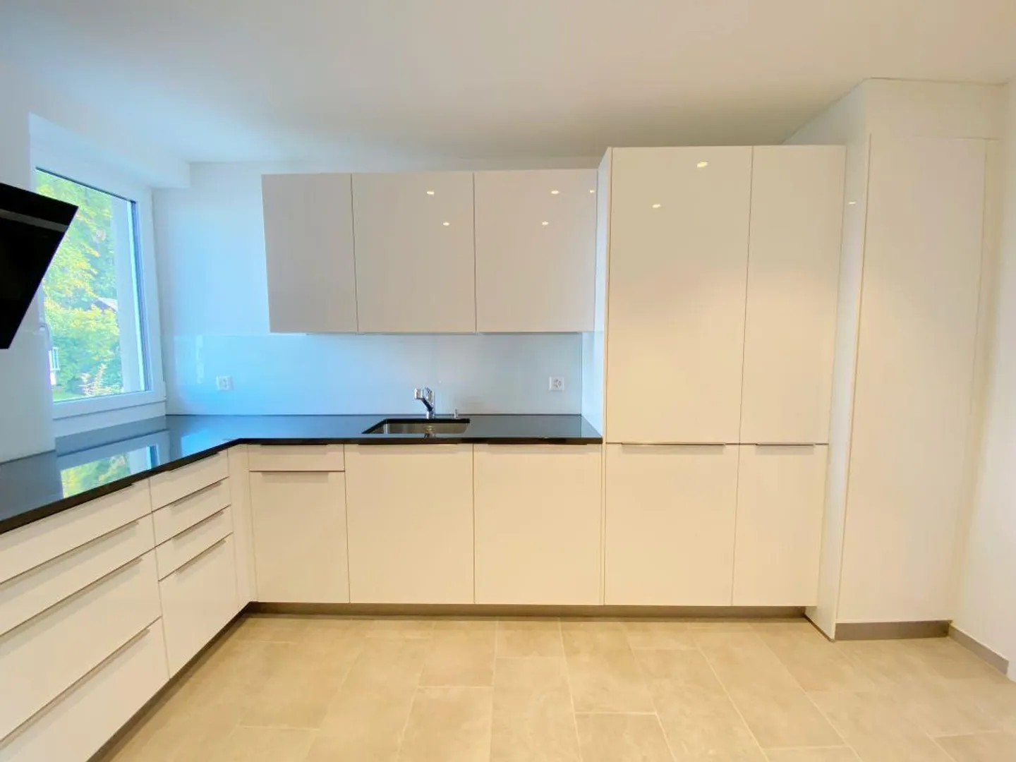 Luxuswohnung mit Modernem Design - Foto 6 von 13