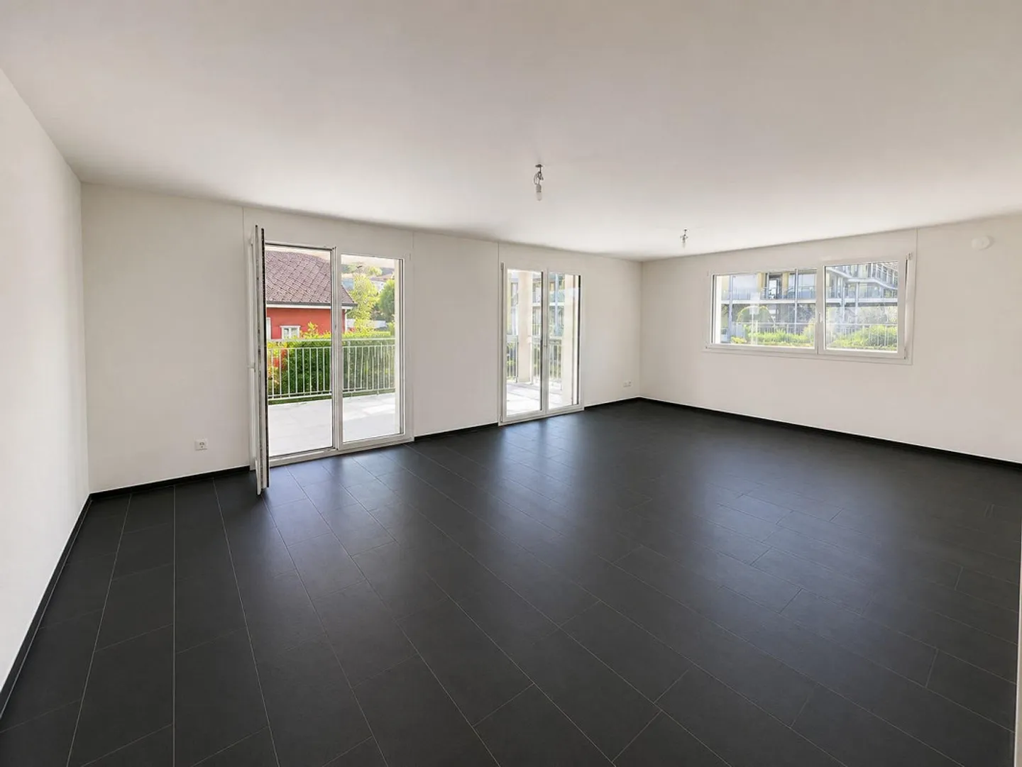 Moderne 4.5-Zimmer-Wohnung - Foto 1 von 14