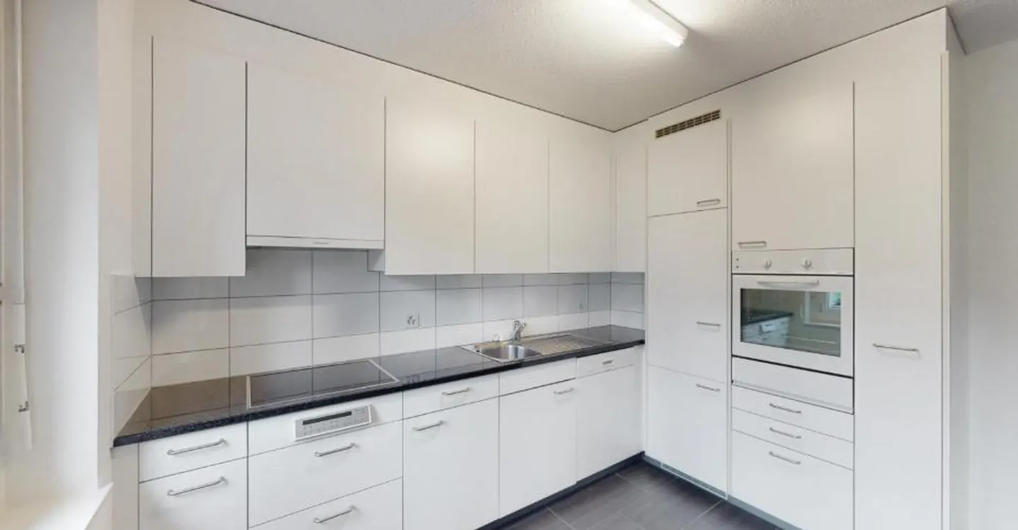 Spacious apartment in a quiet property limited until 31.03.2028! - Photo 2 of 10