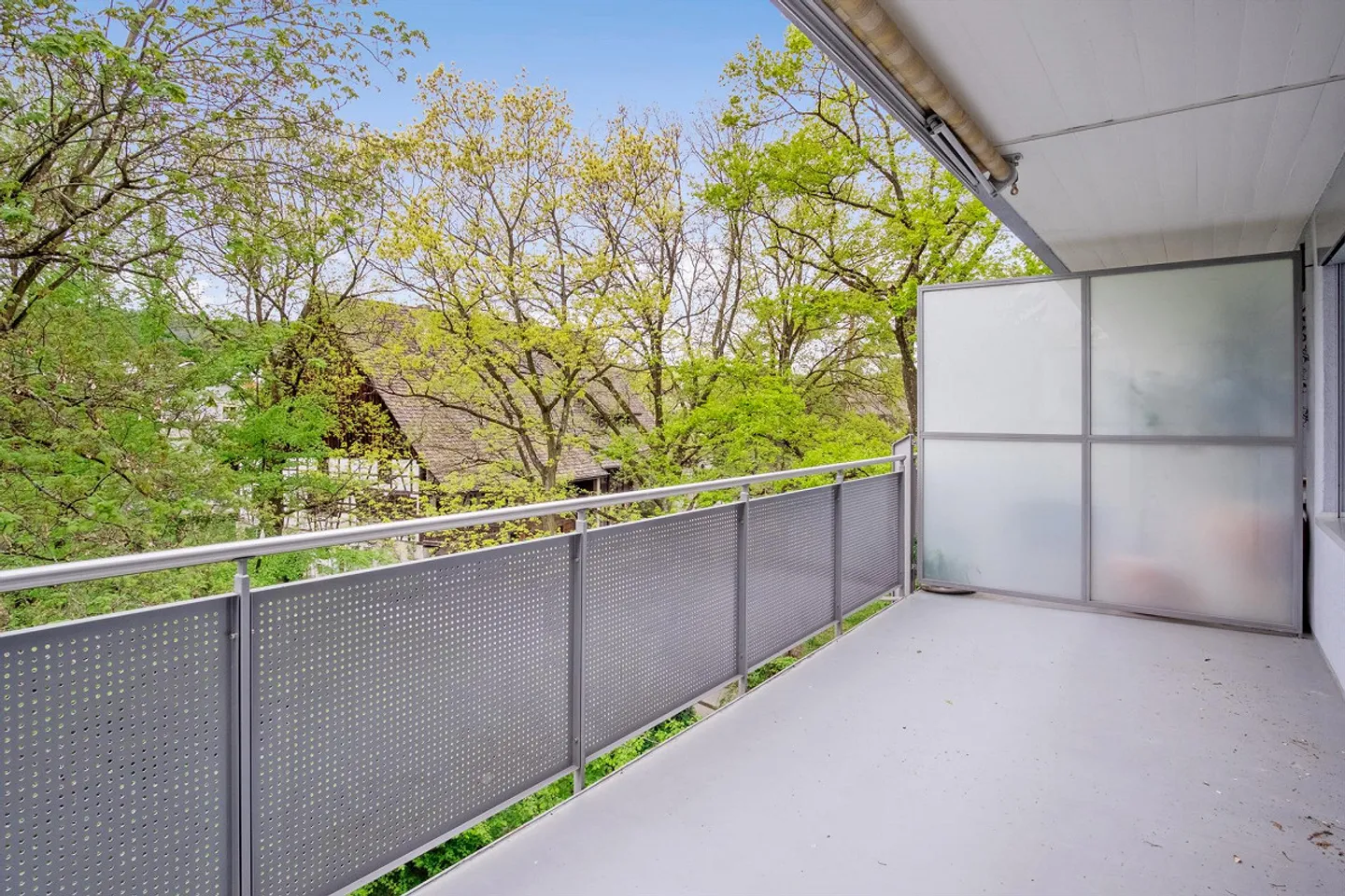 2-room apartment on the 3rd floor for rent in 8048 Zurich - Photo 7 of 8