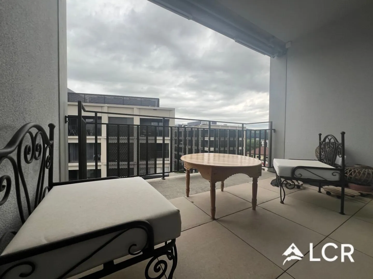 Magnifique appartement de 3,5 pièces avec 2 chambres, 1 salle de bain, 1 balcon et 1 terrasse - Photo 13 sur 13