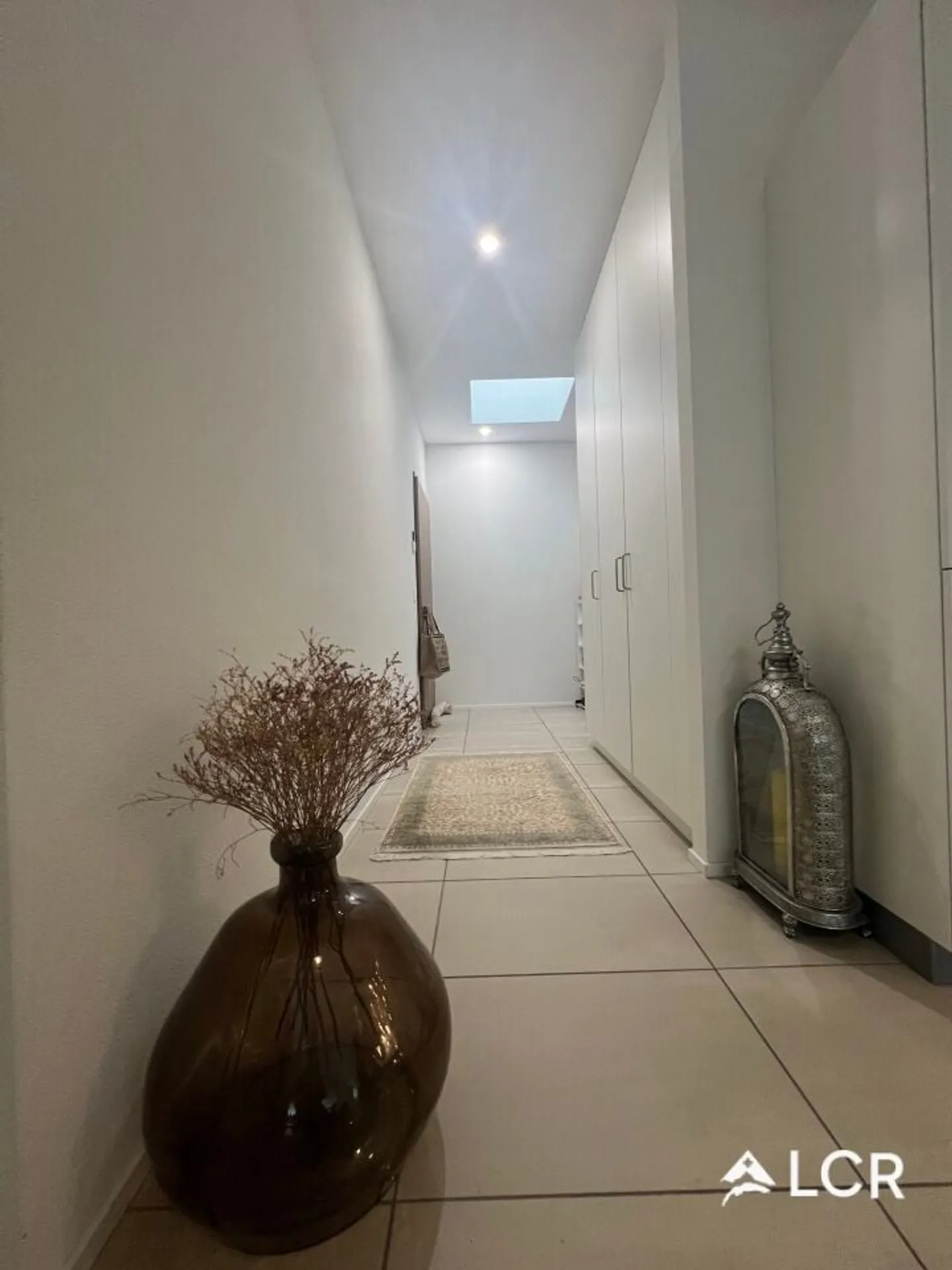 Magnifique appartement de 3,5 pièces avec 2 chambres, 1 salle de bain, 1 balcon et 1 terrasse - Photo 7 sur 13