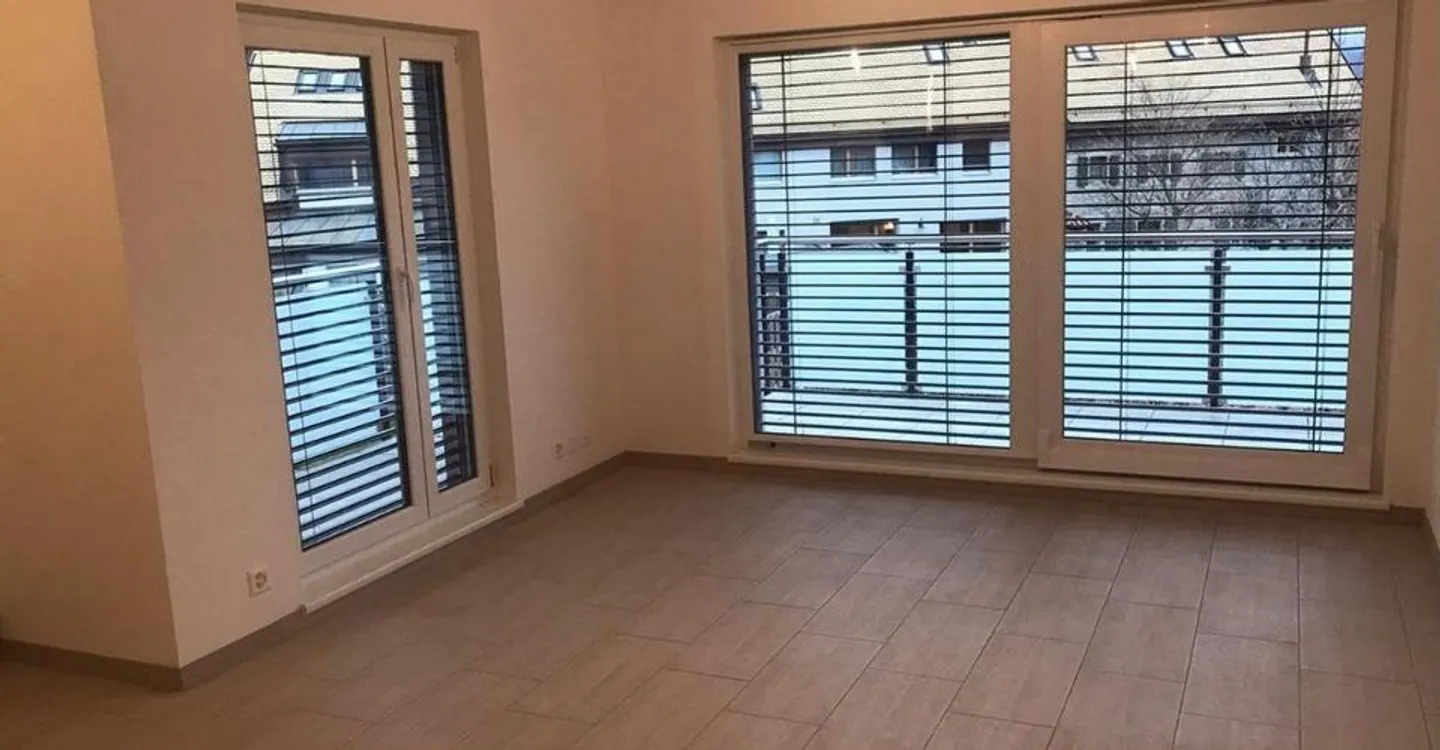 RENNAZ - Superb 2.5 room apartment on the first floor with balcony next to the hospital. - Photo 3 of 6