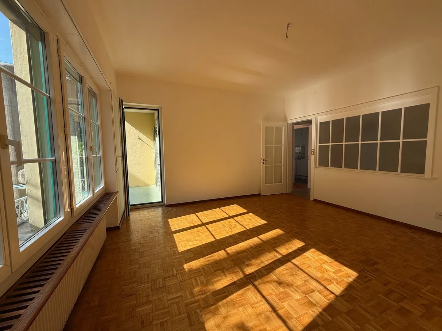 Appartamento confortevole 4 stanze in zona tranquilla - Foto 8 di 14