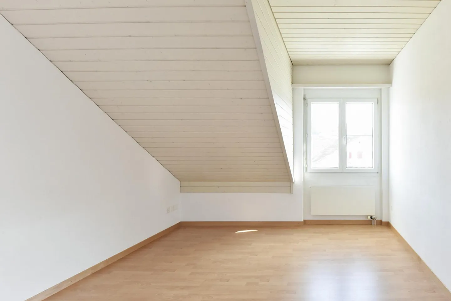 Bel et lumineux appartement sous les combles - Photo 6 sur 8