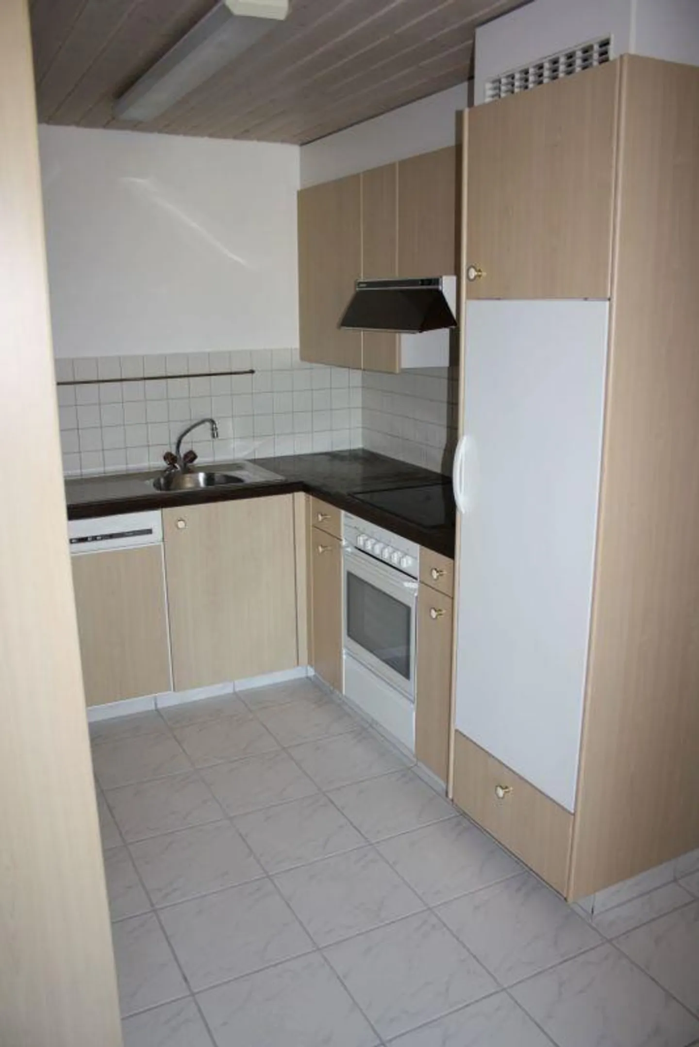 Appartement calme de 4,5 pièces avec 2 balcons - Photo 4 sur 12