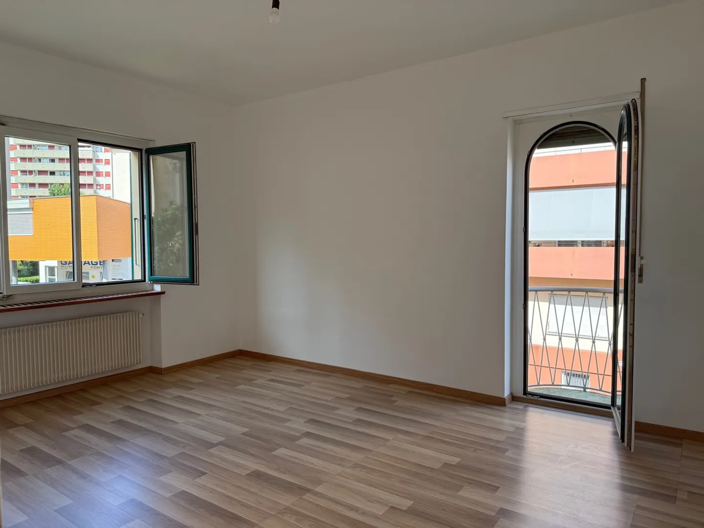 Appartamento confortevole 4 stanze in zona tranquilla - Foto 12 di 14