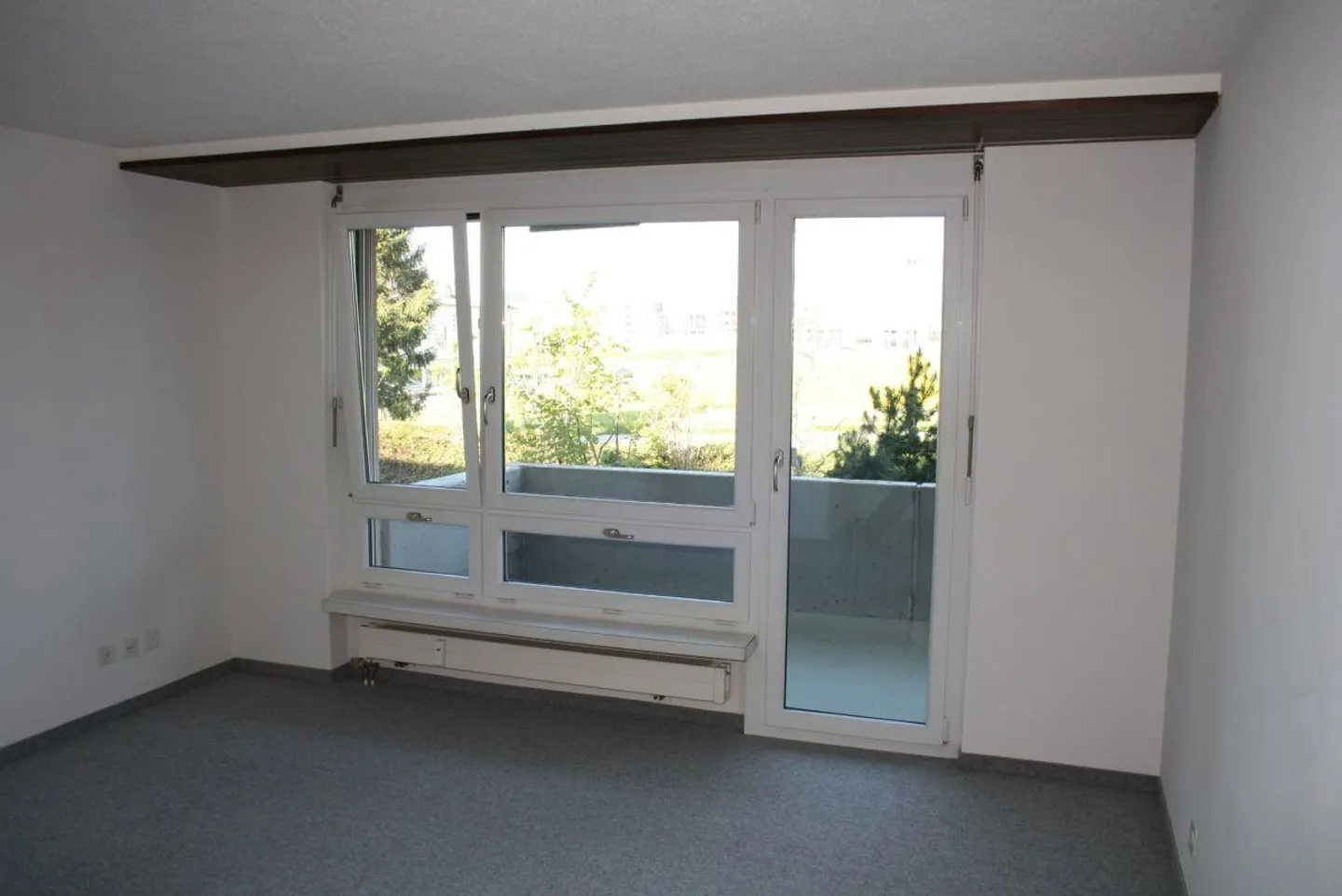 Appartement calme de 4,5 pièces avec 2 balcons - Photo 5 sur 12