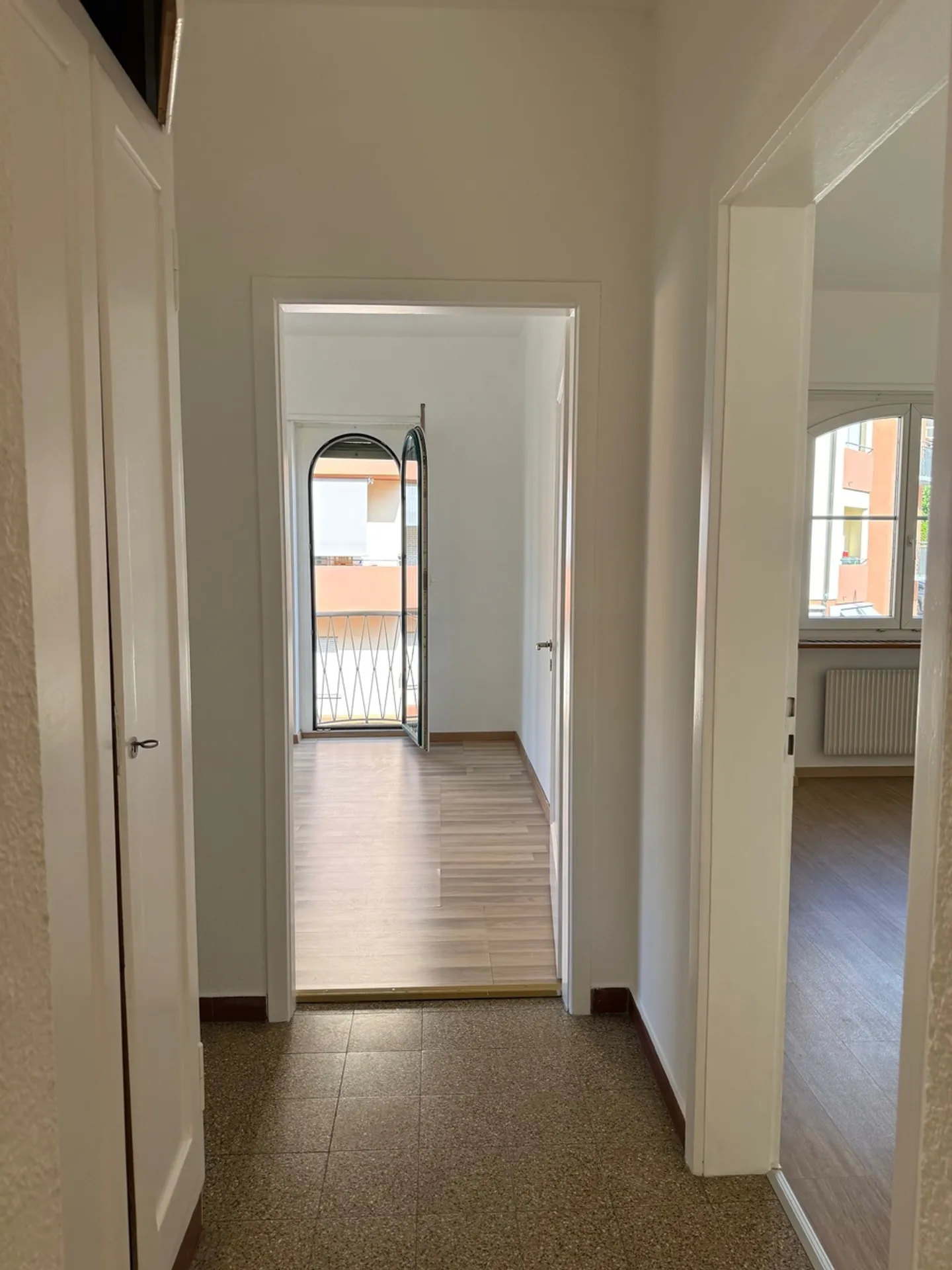 Appartamento confortevole 4 stanze in zona tranquilla - Foto 13 di 14